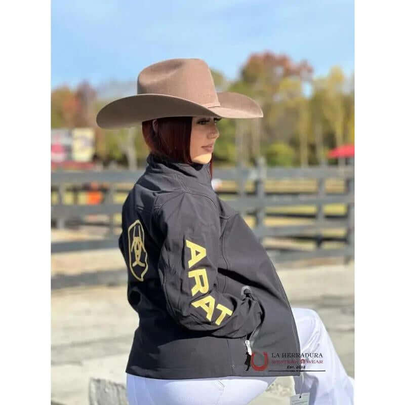 ARIAT JACKET SOFTSHELL BLACK & GOLD TEAM LOGO