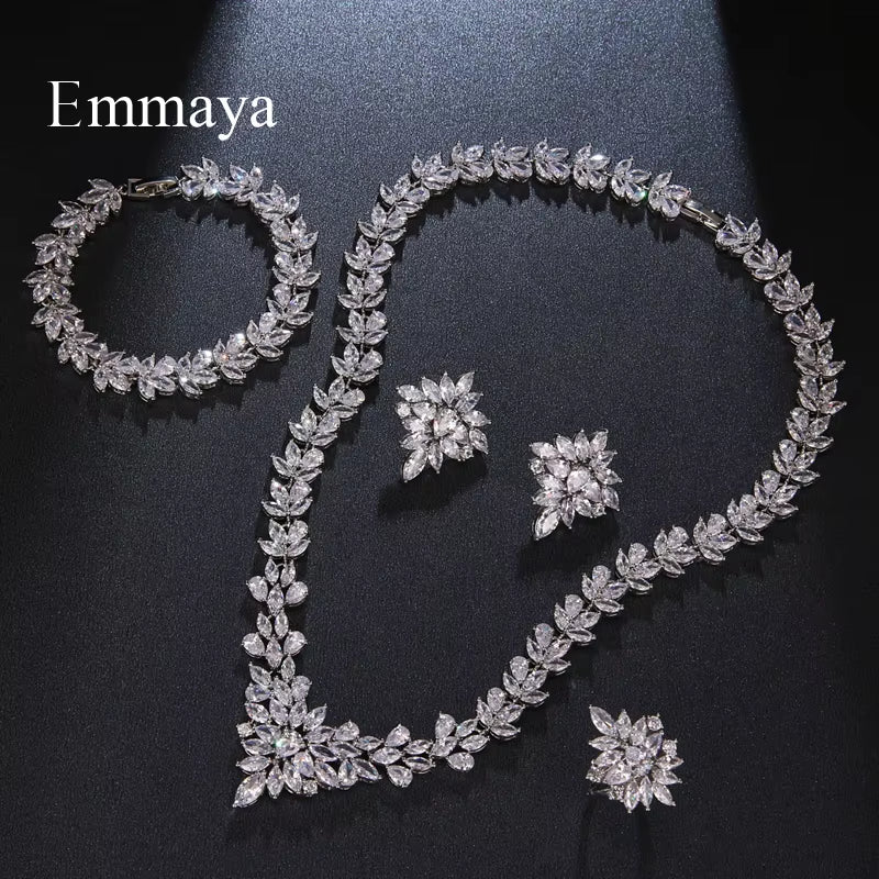 Emmaya Luxury Style Flower Shape Fascinating Design Four-Piece Set Fashion Necklace for Female Brilliant Jewelry Party Dress-Up