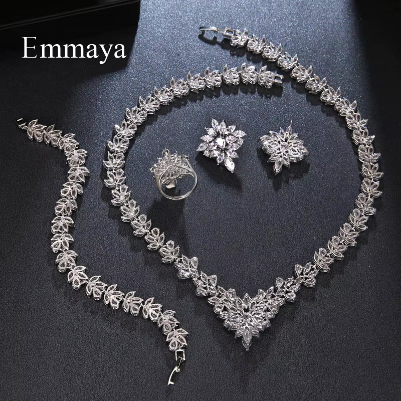 Emmaya Luxury Style Flower Shape Fascinating Design Four-Piece Set Fashion Necklace for Female Brilliant Jewelry Party Dress-Up